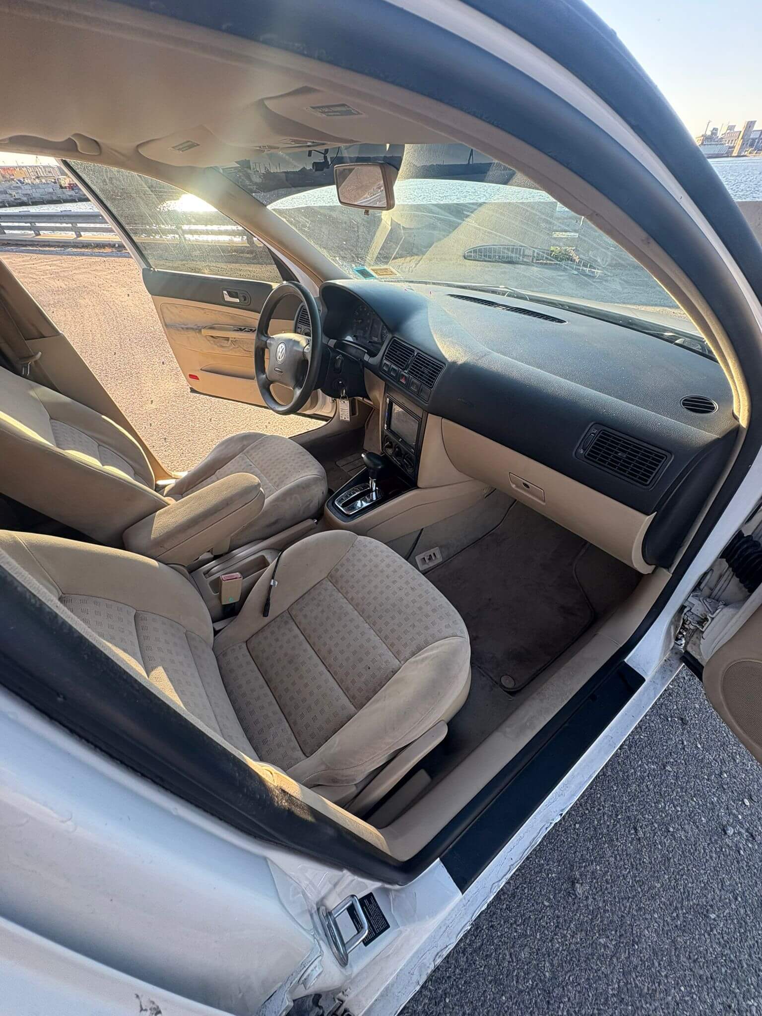 Volkswagen Golf Sedan