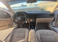 Volkswagen Golf Sedan