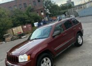 Jeep Grand Cherokee Laredo V6