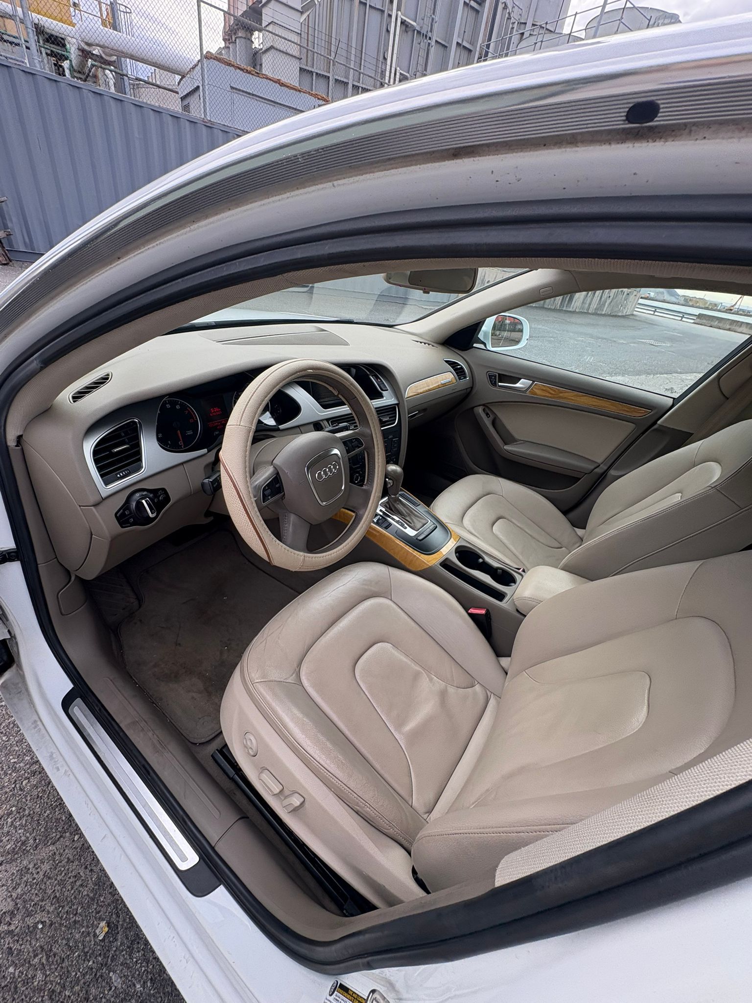 Audi A4 2.0T Premium Plus