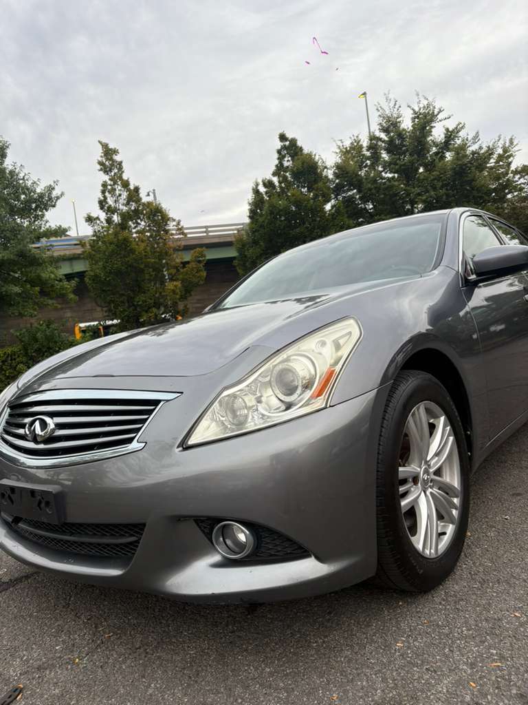 Infiniti G37x