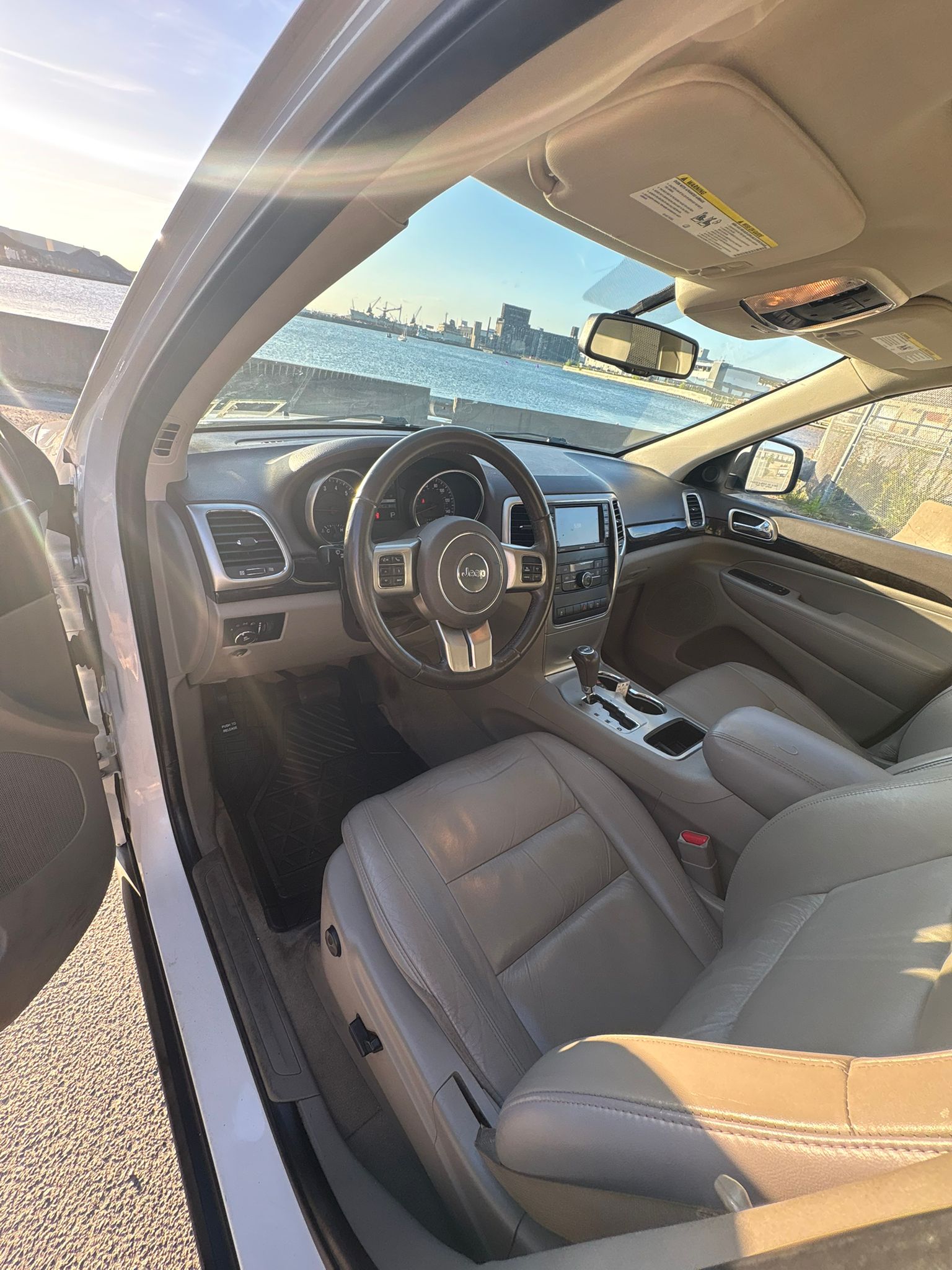 Jeep Grand Cherokee Limited – V6