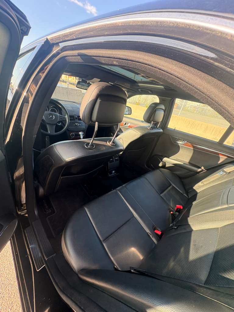 Mercedes-Benz C300 4MATIC