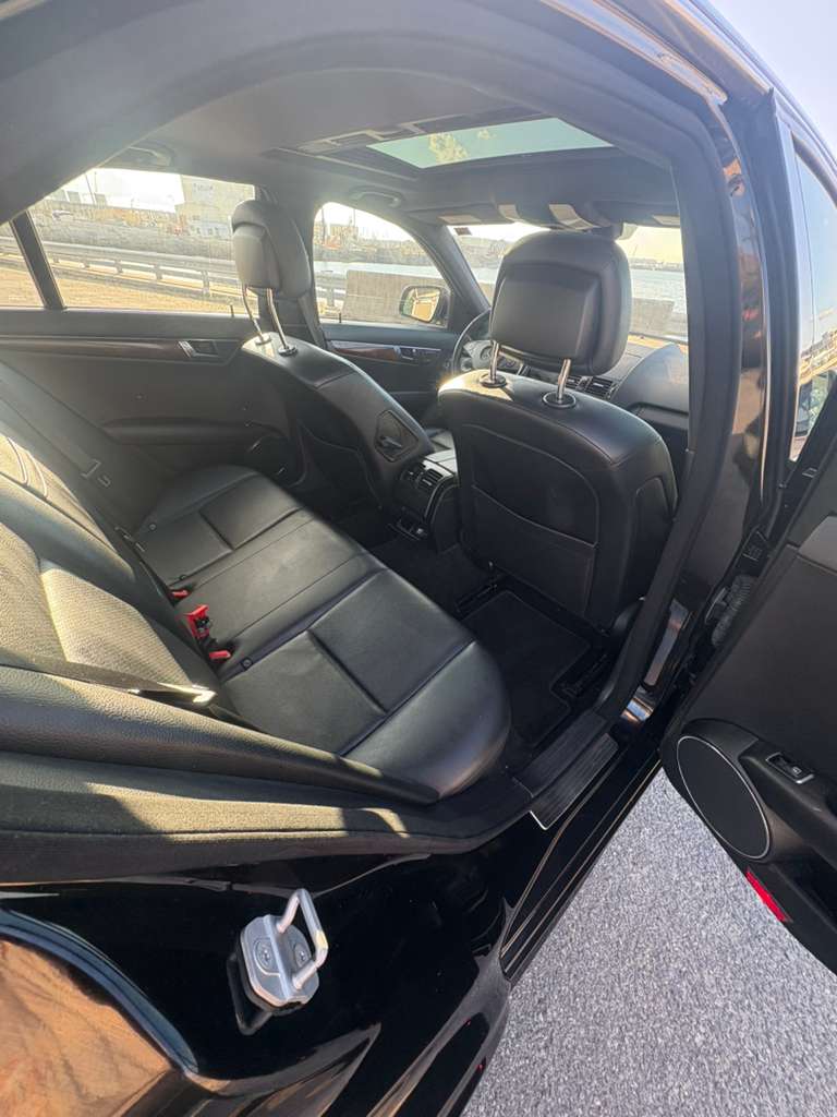 Mercedes-Benz C300 4MATIC