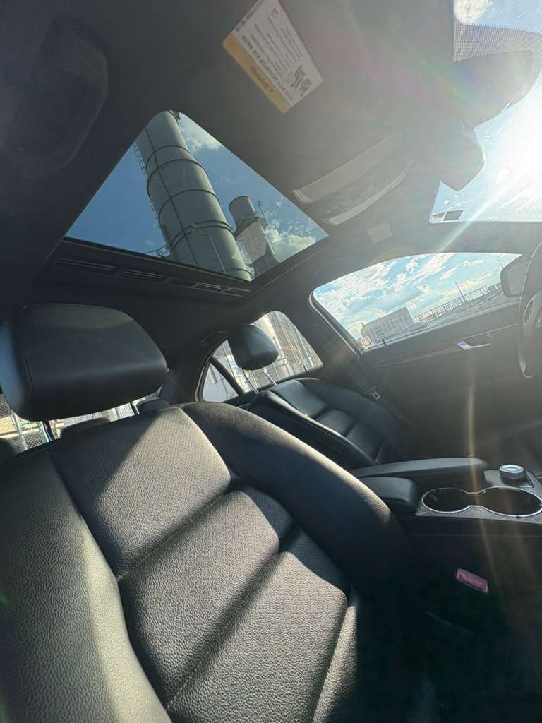 Mercedes-Benz C300 4MATIC