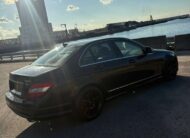 Mercedes-Benz C300 4MATIC