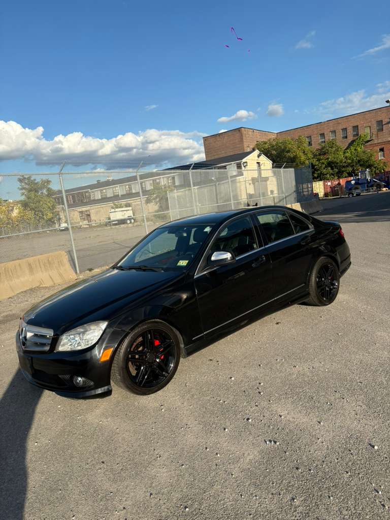 Mercedes-Benz C300 4MATIC