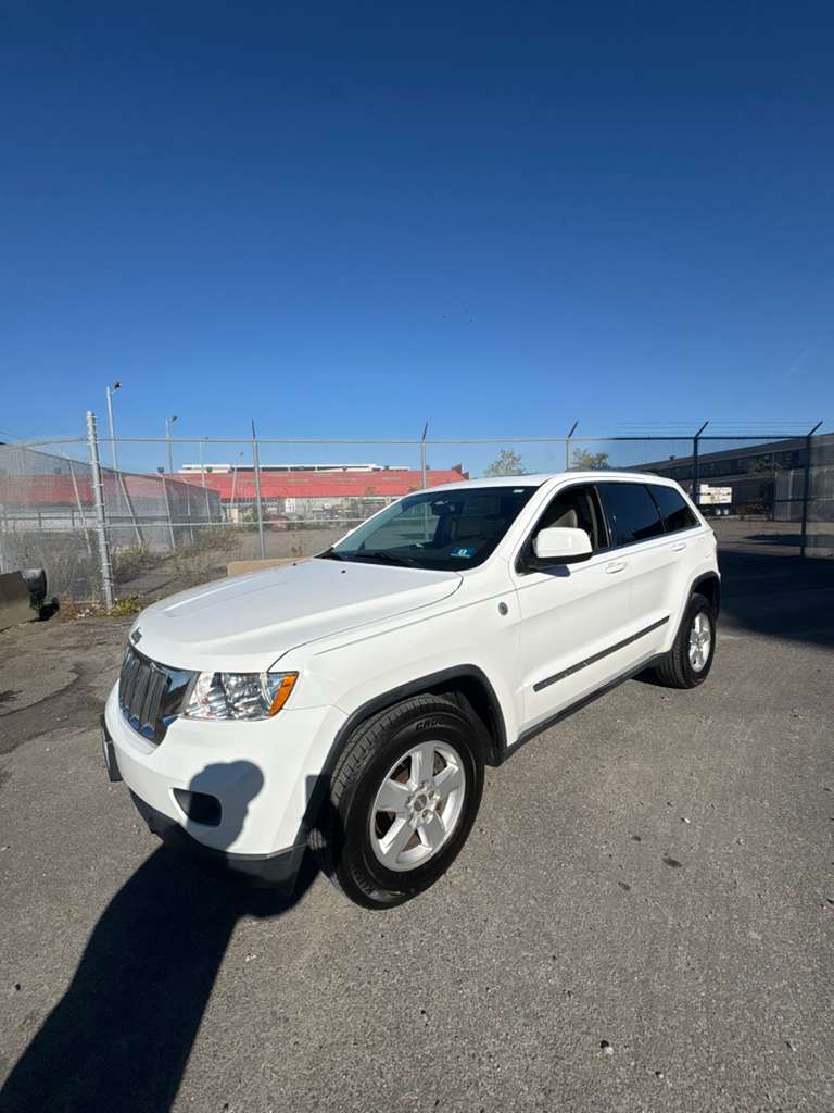 Jeep Grand Cherokee Laredo