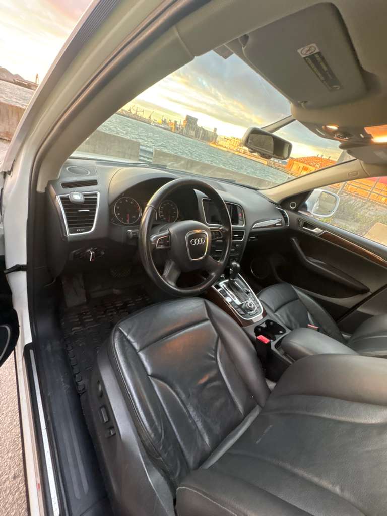 2012 Audi Q5 3.2L Premium Plus