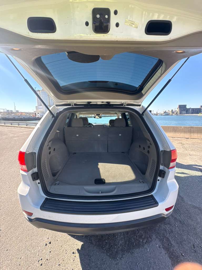 Jeep Grand Cherokee Laredo