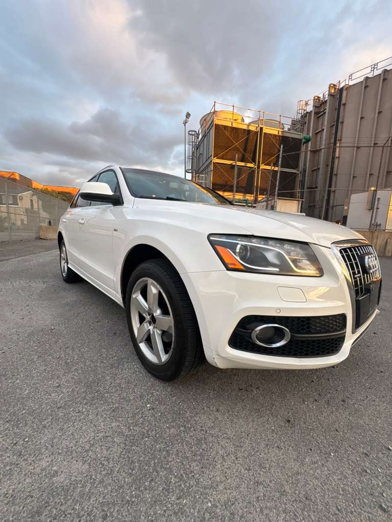 2012 Audi Q5 3.2L Premium Plus