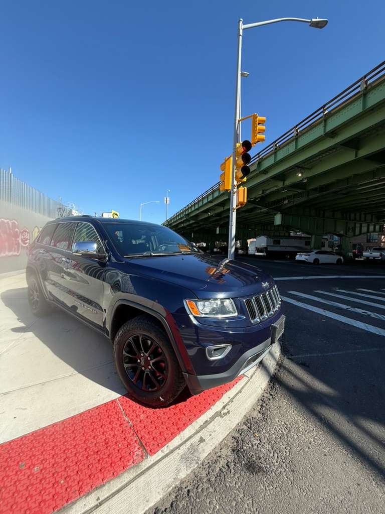 Jeep Grand Cherokee Limited 4×4 Fully Loaded SUV