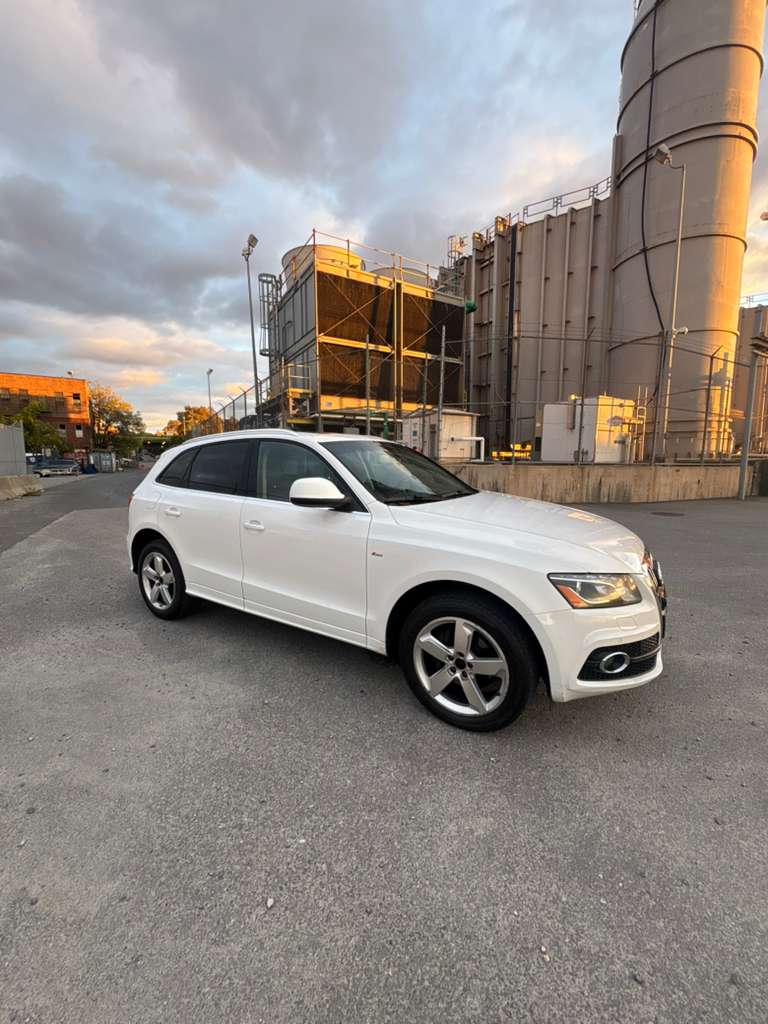 2012 Audi Q5 3.2L Premium Plus