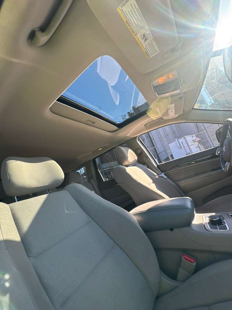 Jeep Grand Cherokee Laredo