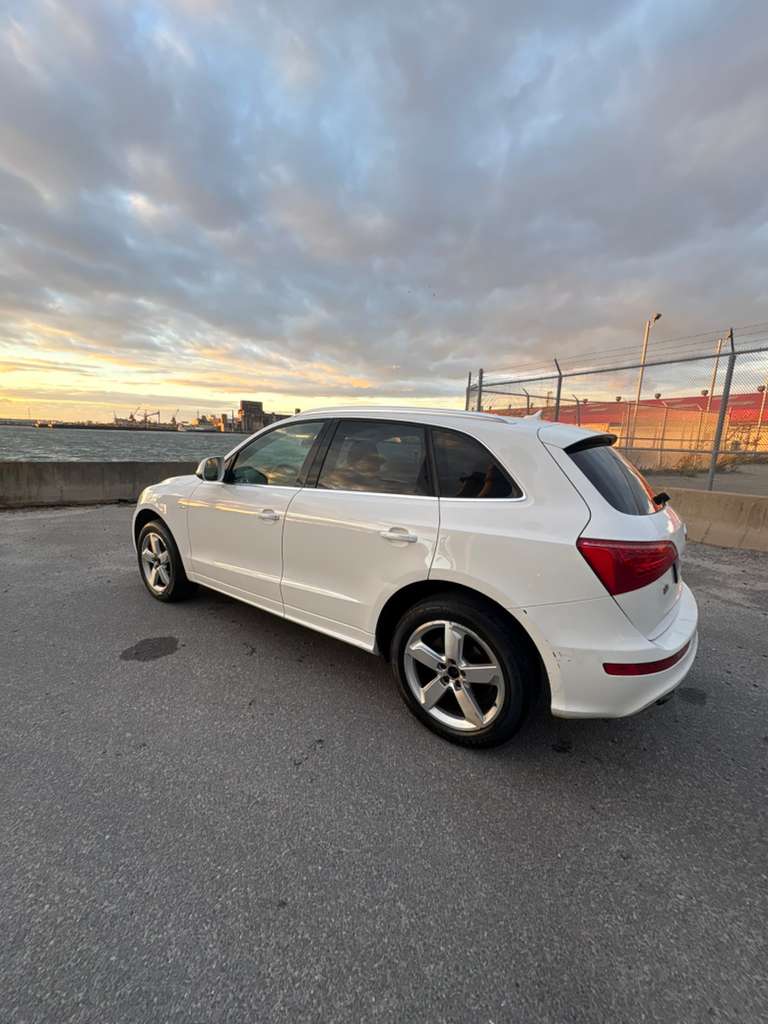 2012 Audi Q5 3.2L Premium Plus