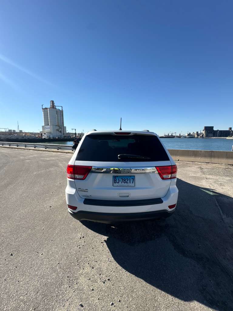 Jeep Grand Cherokee Laredo