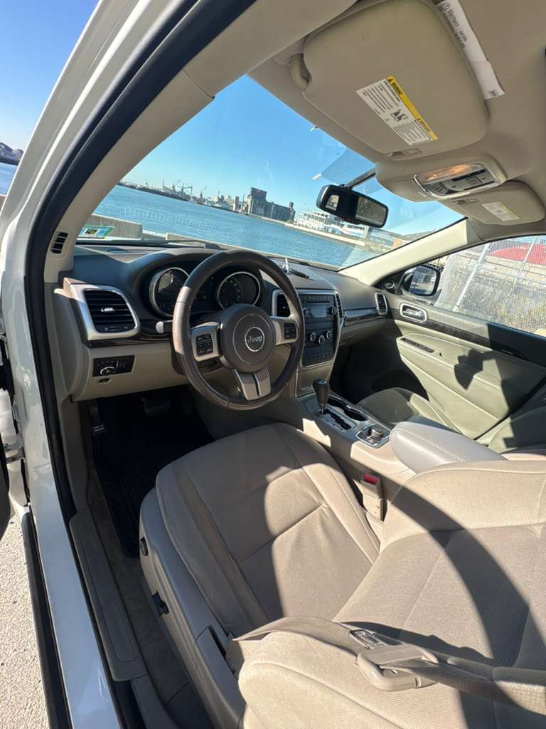 Jeep Grand Cherokee Laredo