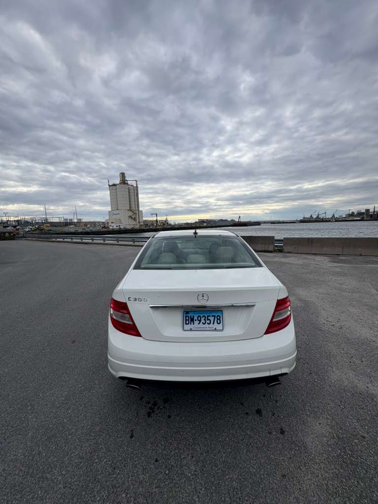 Mercedes-Benz C300