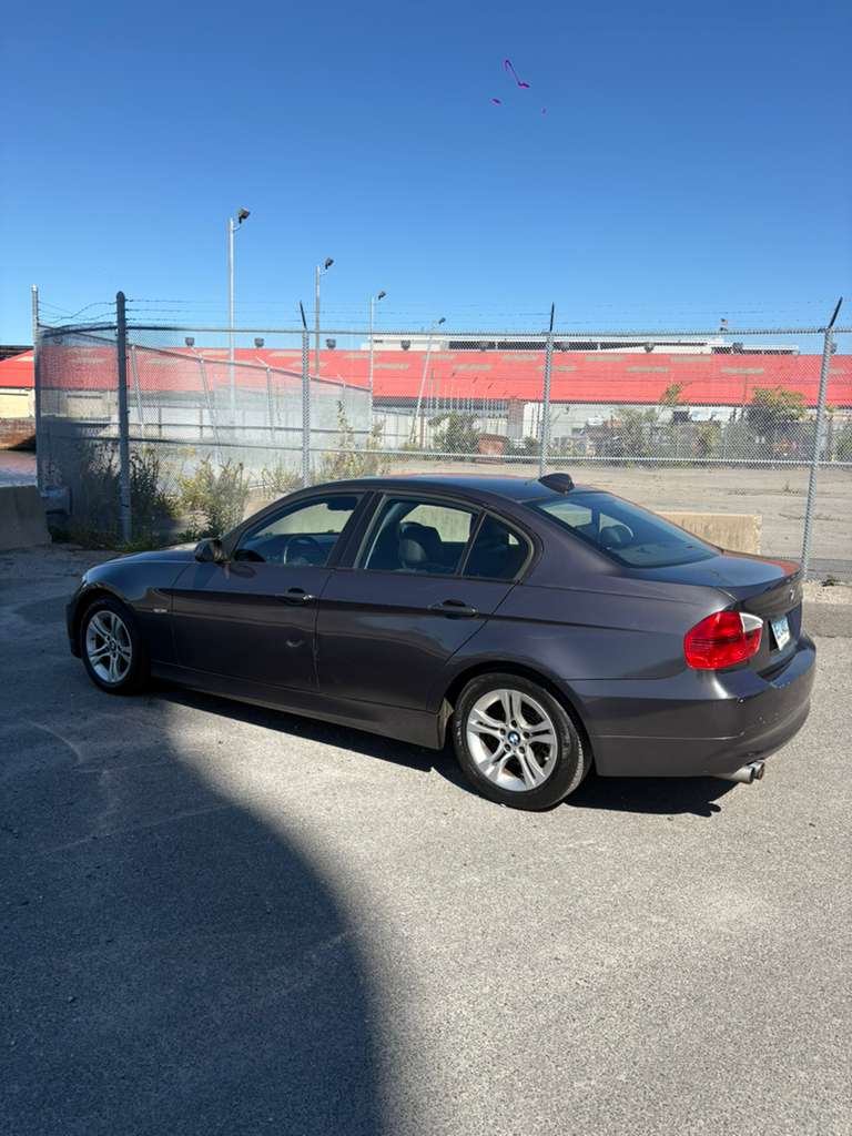 BMW 328i