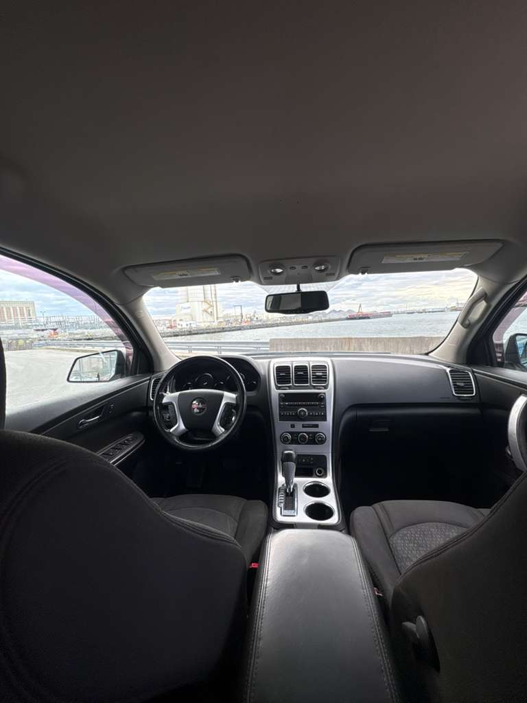 2010 GMC Acadia SLE
