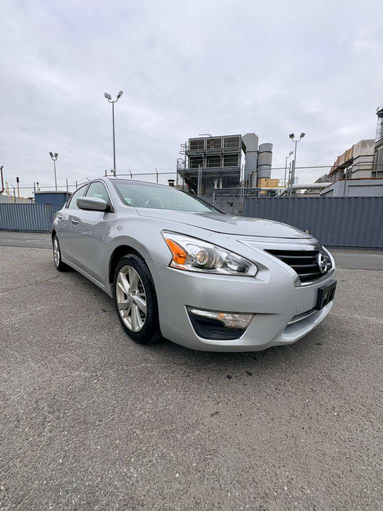 Nissan Altima SV