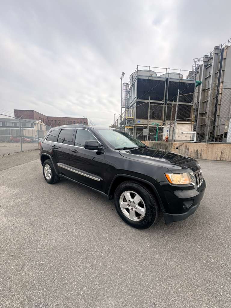 Jeep Grand Cherokee Laredo