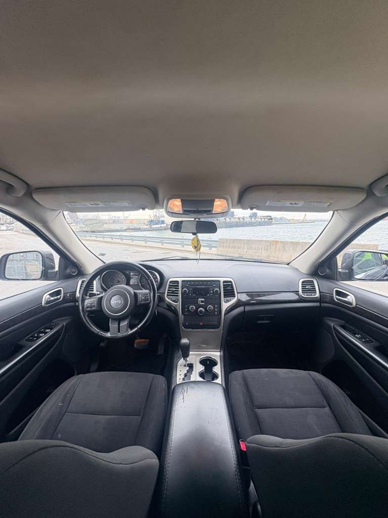 Jeep Grand Cherokee Laredo