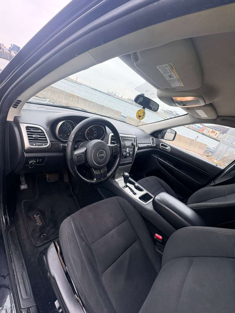 Jeep Grand Cherokee Laredo