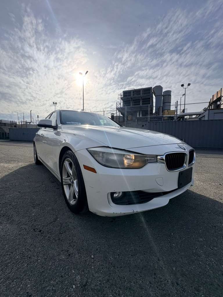 BMW 328i