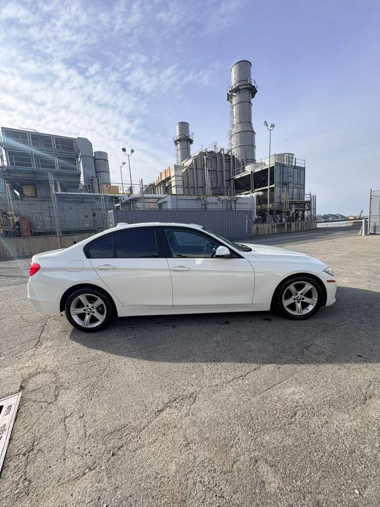 BMW 328i