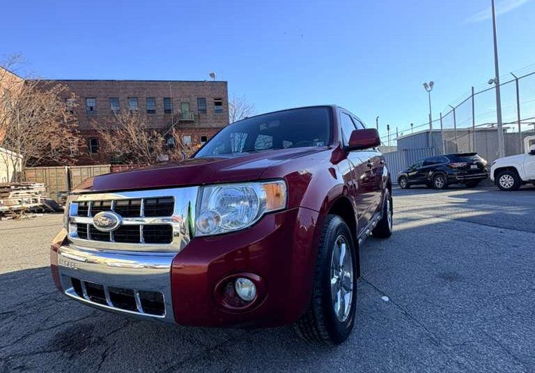 Ford Escape Limited – NYC WP Cars
