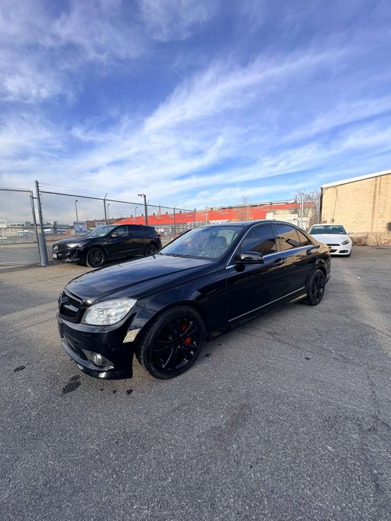 Mercedes-Benz C300 4MATIC