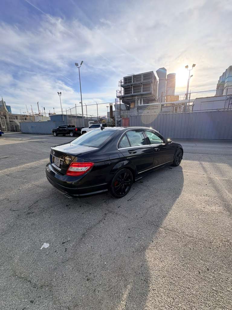 Mercedes-Benz C300 4MATIC