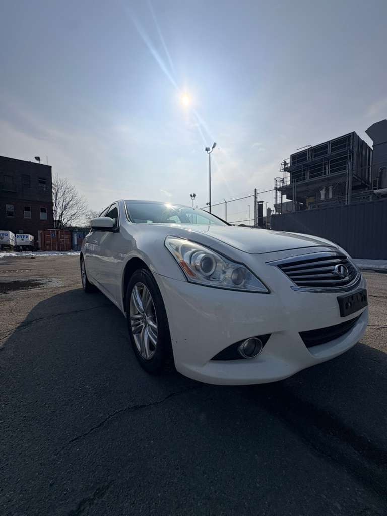 Infiniti G37x AWD