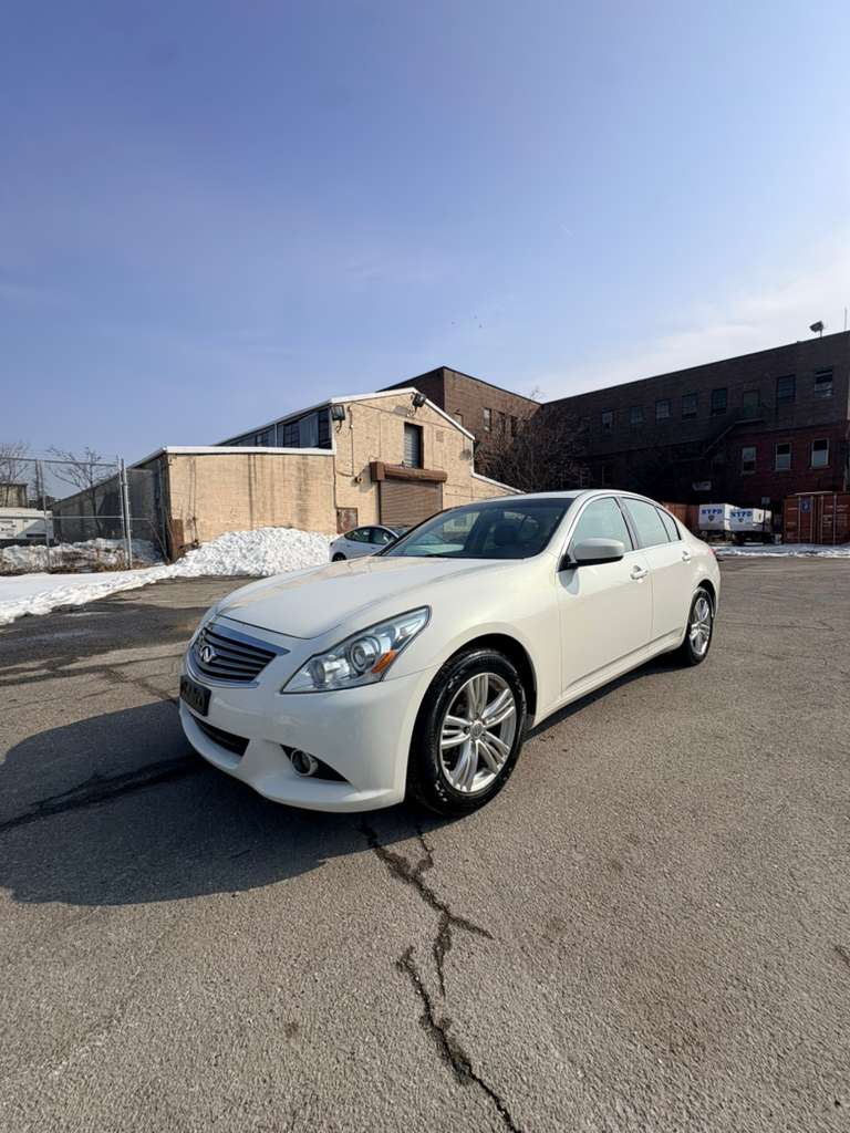 Infiniti G37x AWD