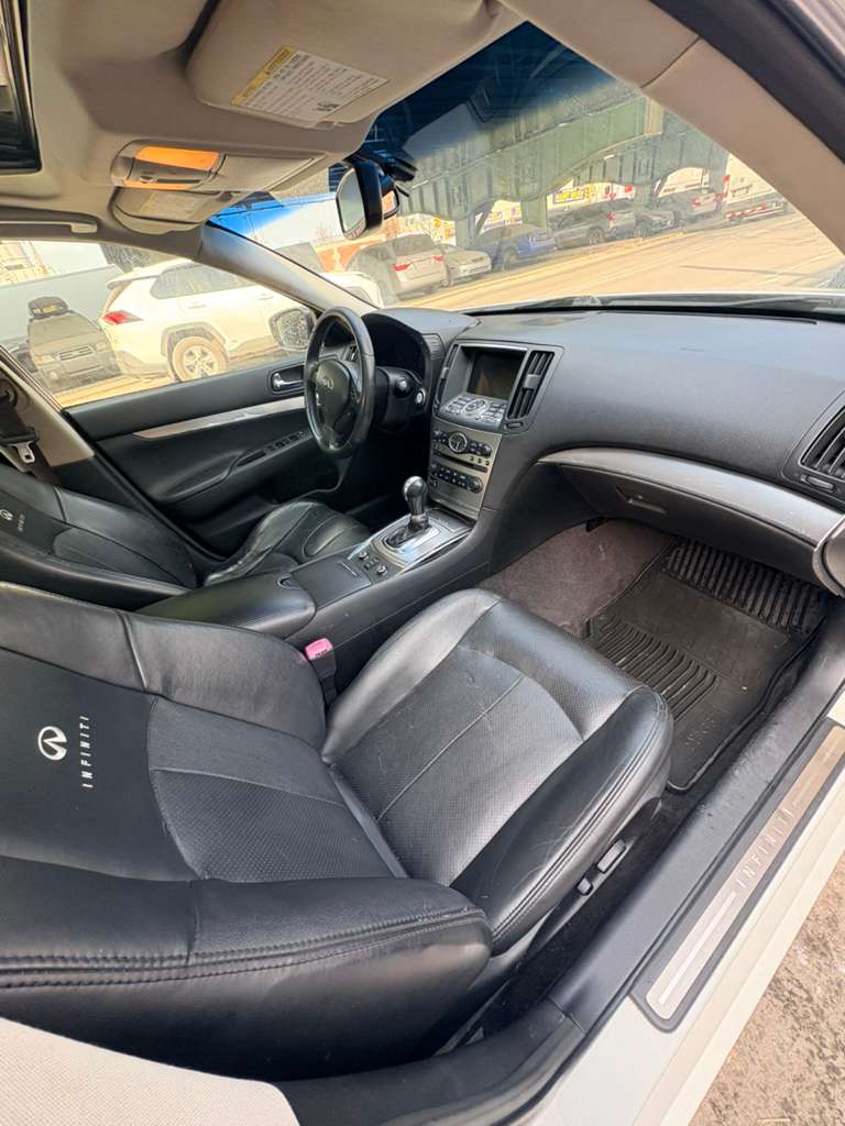 Infiniti G37x AWD
