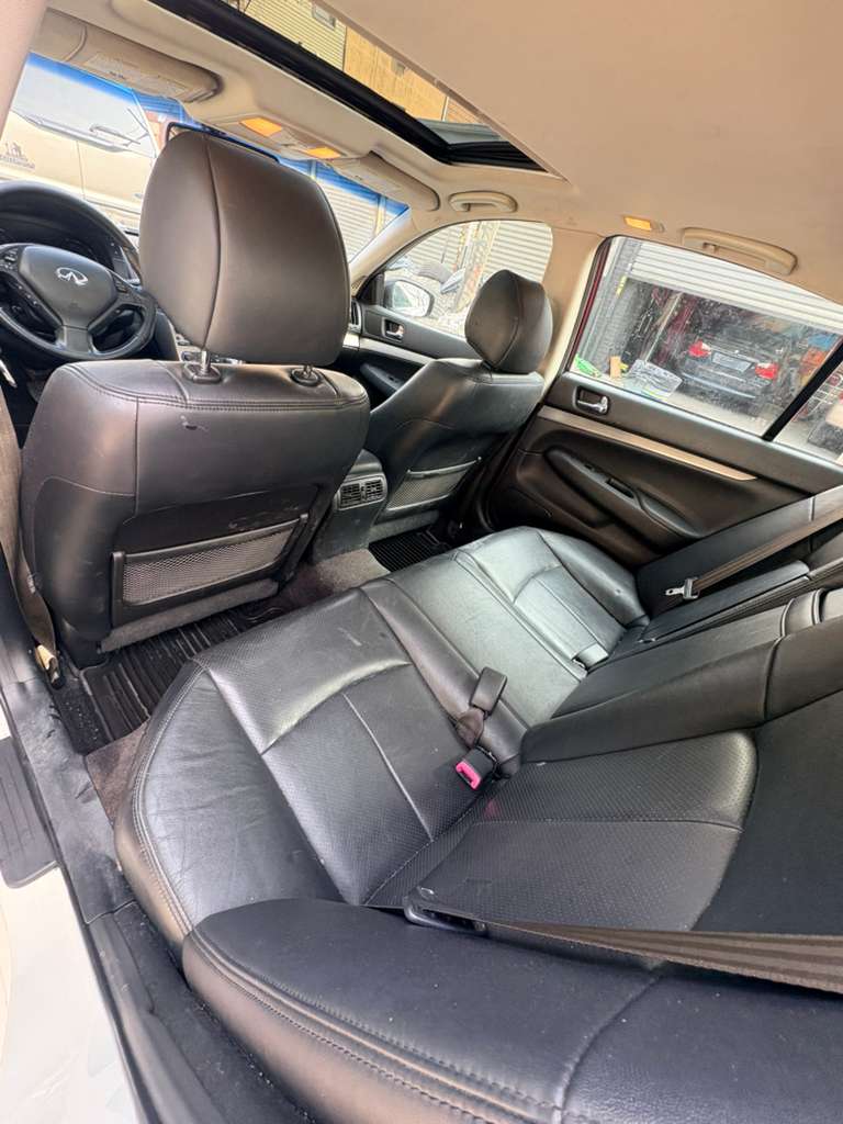 Infiniti G37x AWD