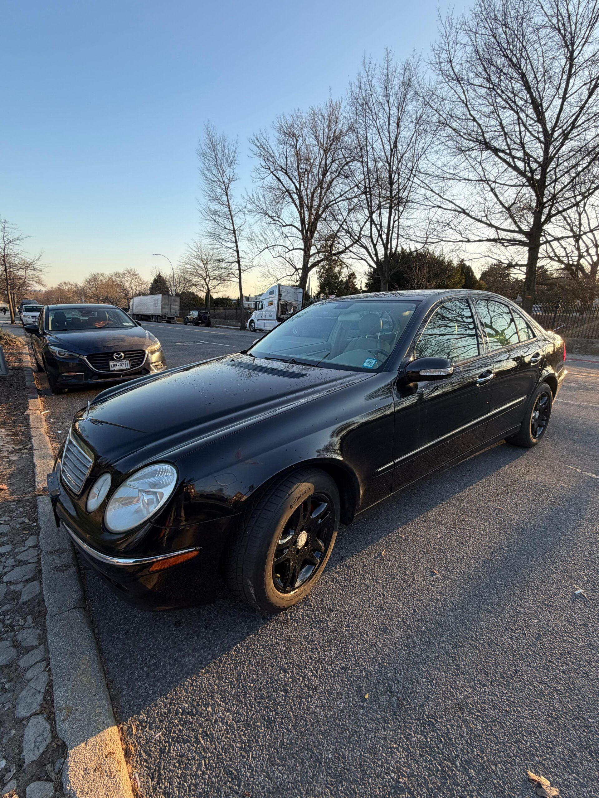 Mercedes-Benz E-Class E320