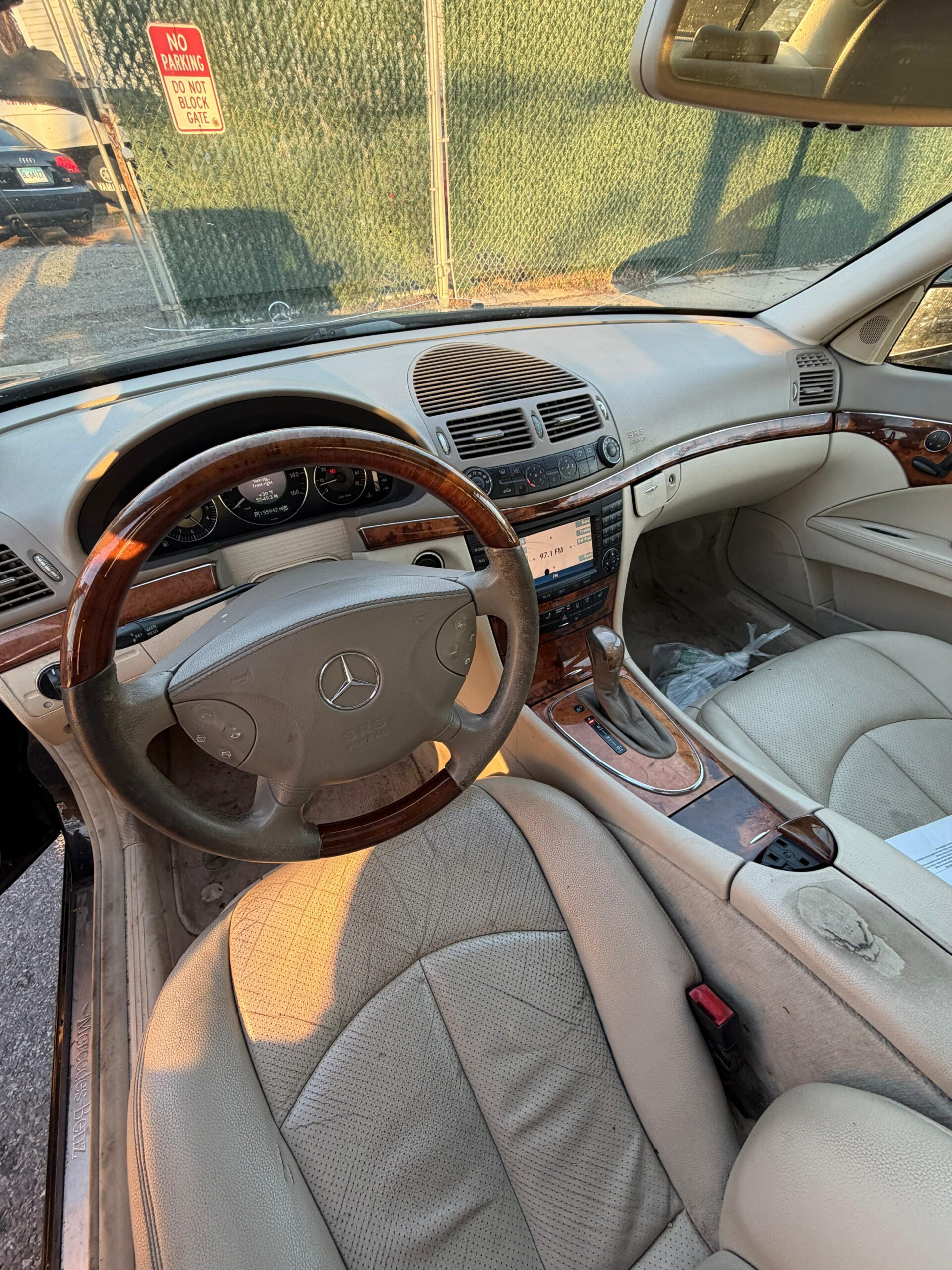 Mercedes-Benz E-Class E320