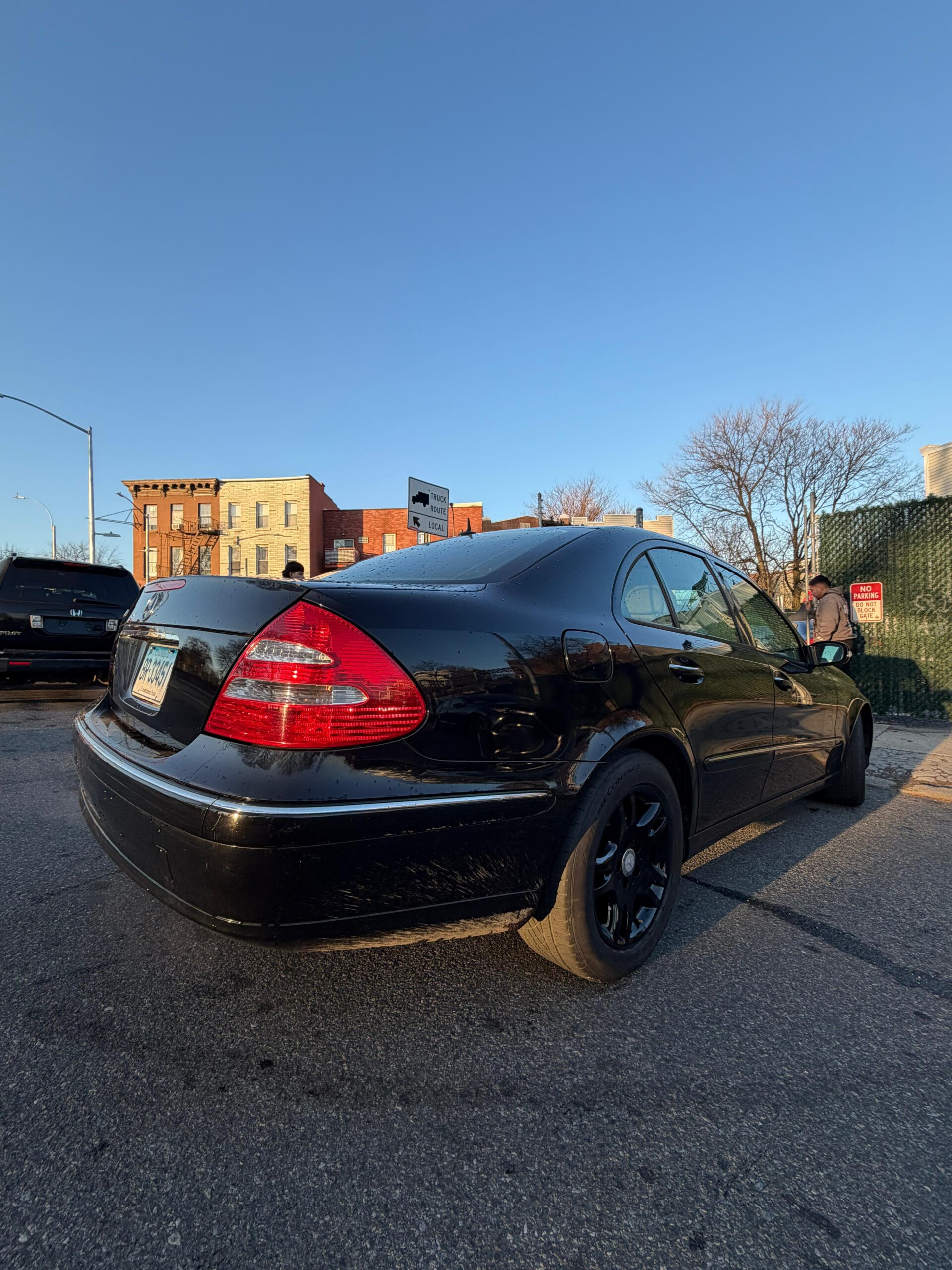 Mercedes-Benz E-Class E320