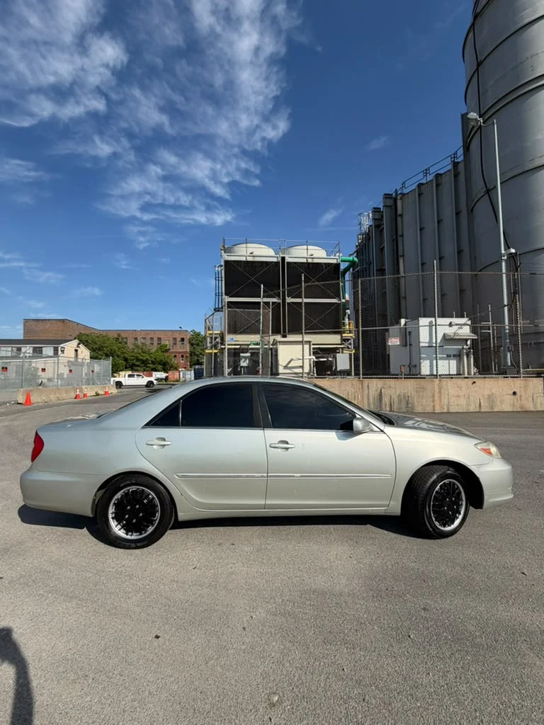 2002 Toyota Camry XLE Sedan