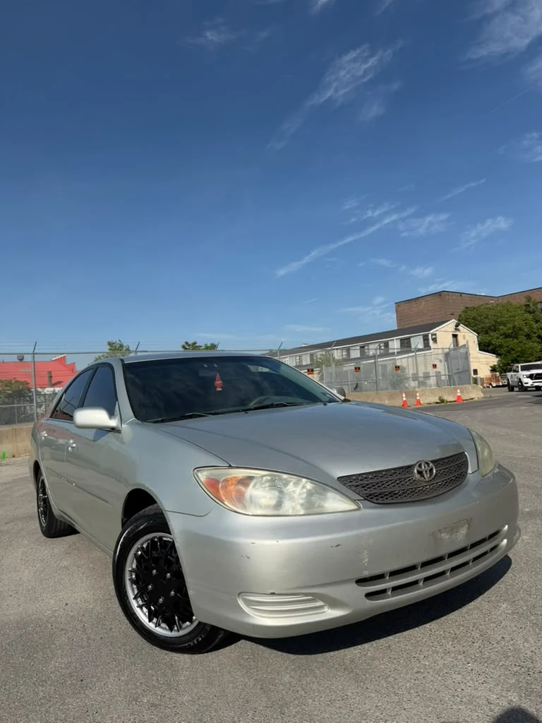 2002 Toyota Camry XLE Sedan