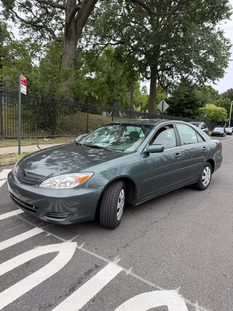 2004 Toyota Camry LE