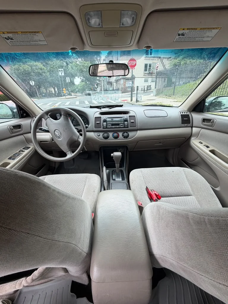 2004 Toyota Camry LE