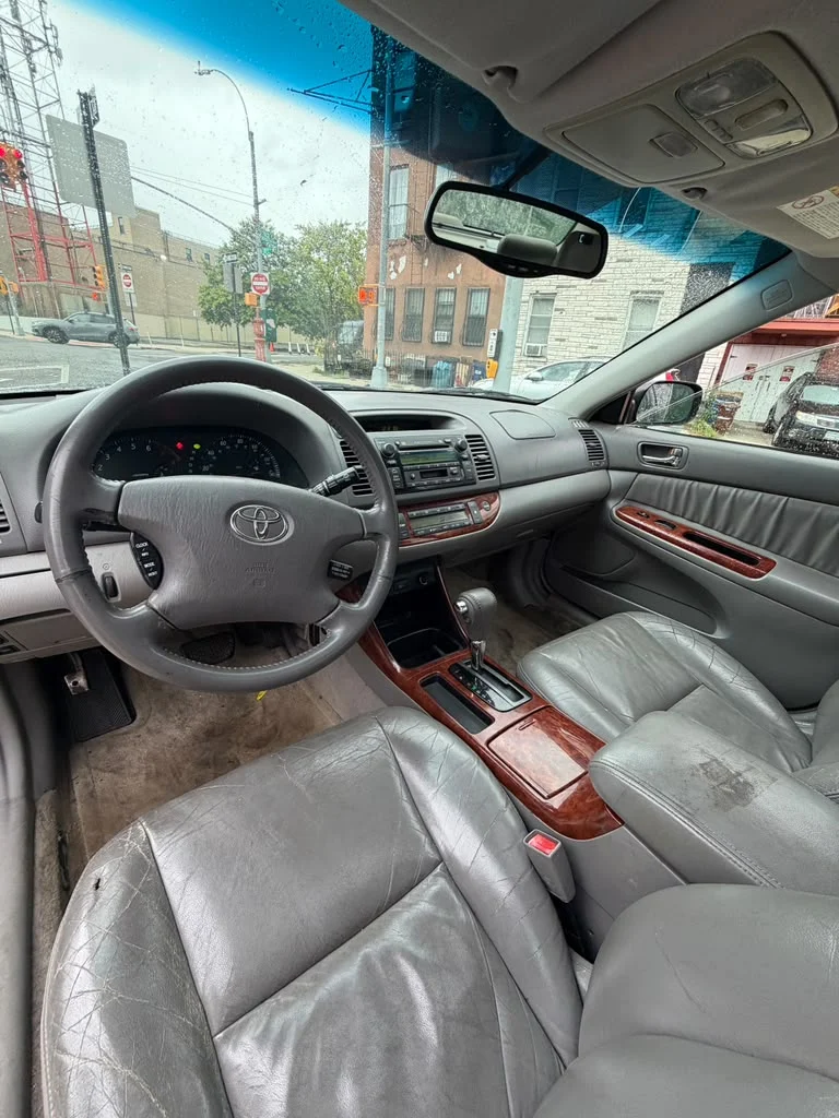 2003 TOYOTA CAMRY LE V6
