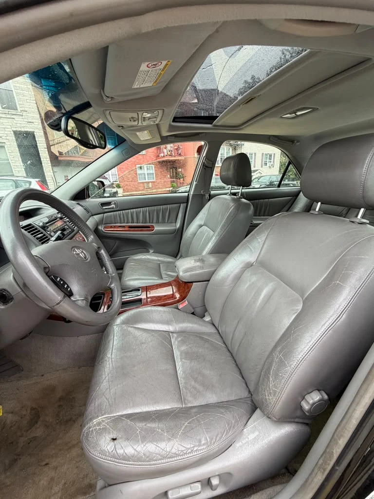 2003 TOYOTA CAMRY LE V6