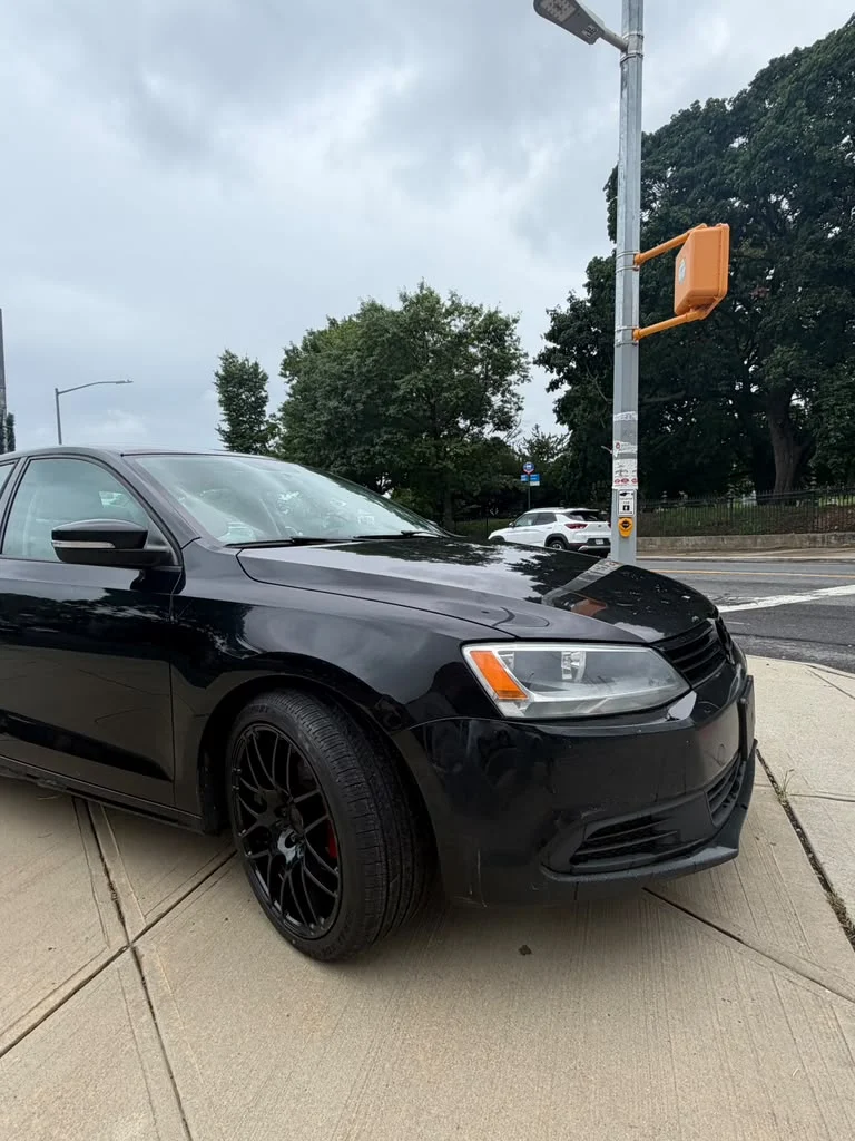 2011 VOLKSWAGEN JETTA